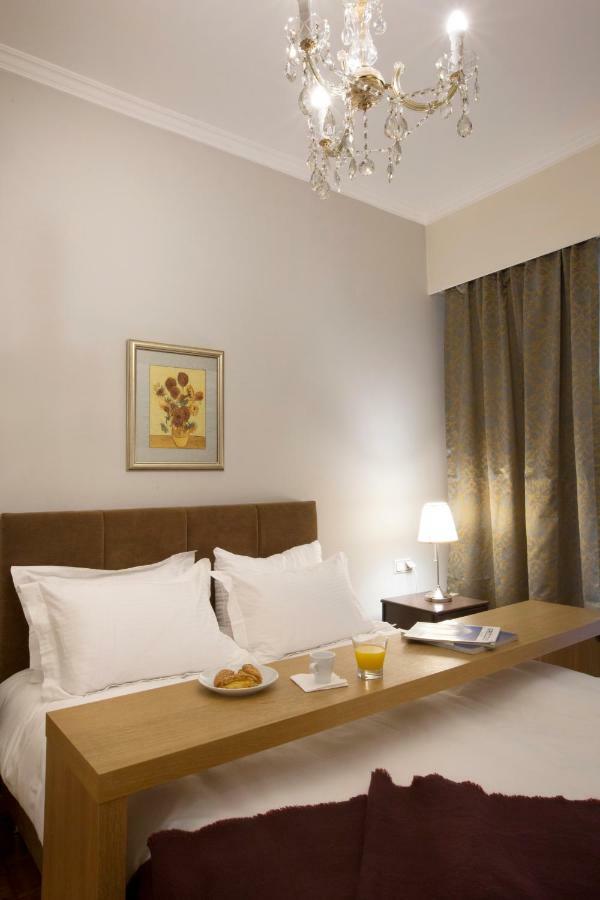 Apartment At Koukaki, 150M From The Metro By Yha เอเธนส์ ภายนอก รูปภาพ