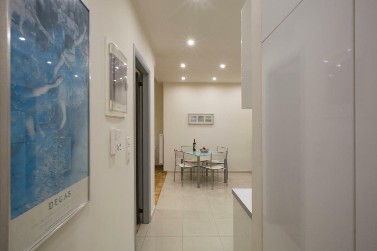 Apartment At Koukaki, 150M From The Metro By Yha เอเธนส์ ภายนอก รูปภาพ
